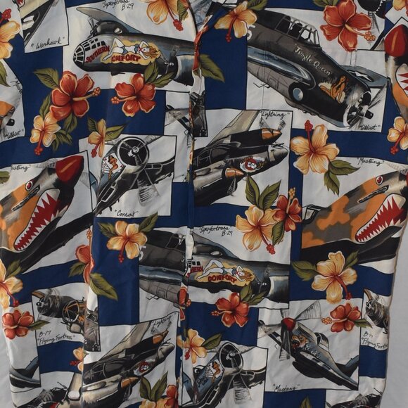 US Air Force Boeing B-17 Flying Fortress In WW2 Hawaiian Shirt – XL "USED" - Picture 7 of 7